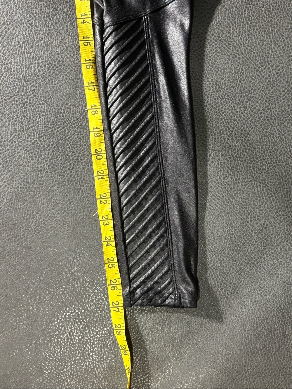 SPANX Women's Faux Leather Moto Leggings Size Small Black High Rise Shaping - Picture 7 of 7